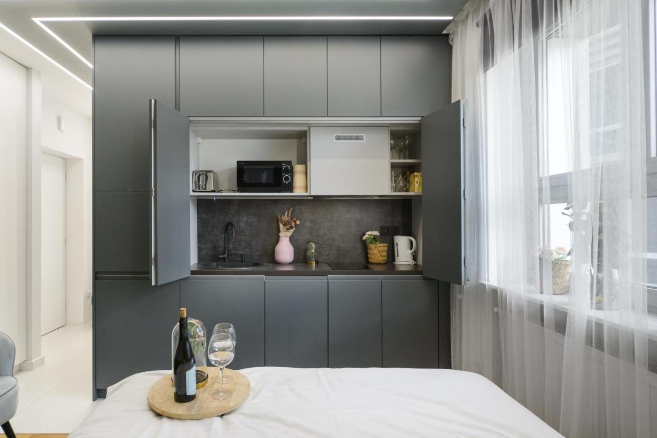 Luxury Apartments Near Warsaw Uprising Museum ภายนอก รูปภาพ